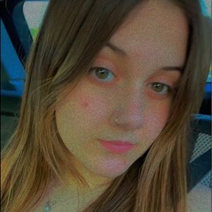 Meet your Posher, Momo